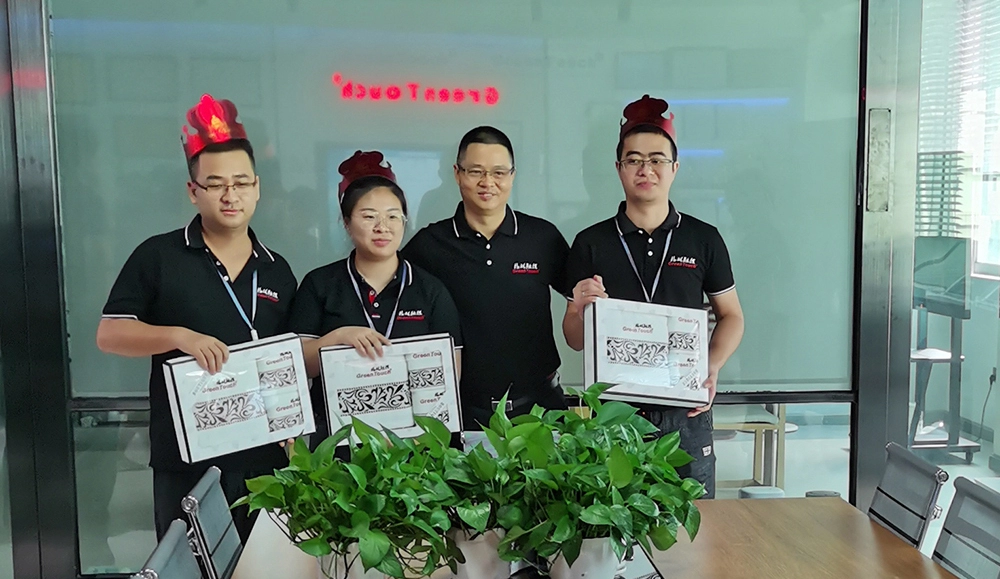 День рождения сотрудника компании