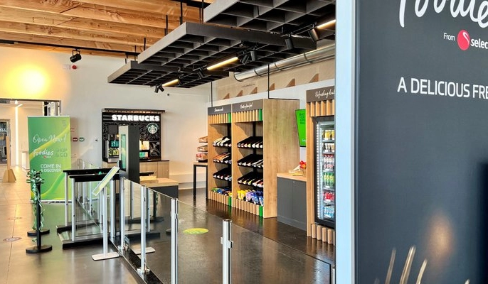 Автоматизированный магазин с сенсорным экраном