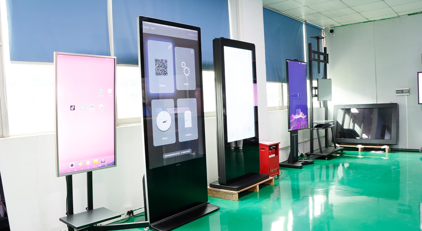 Все в одном месте: выставочный зал